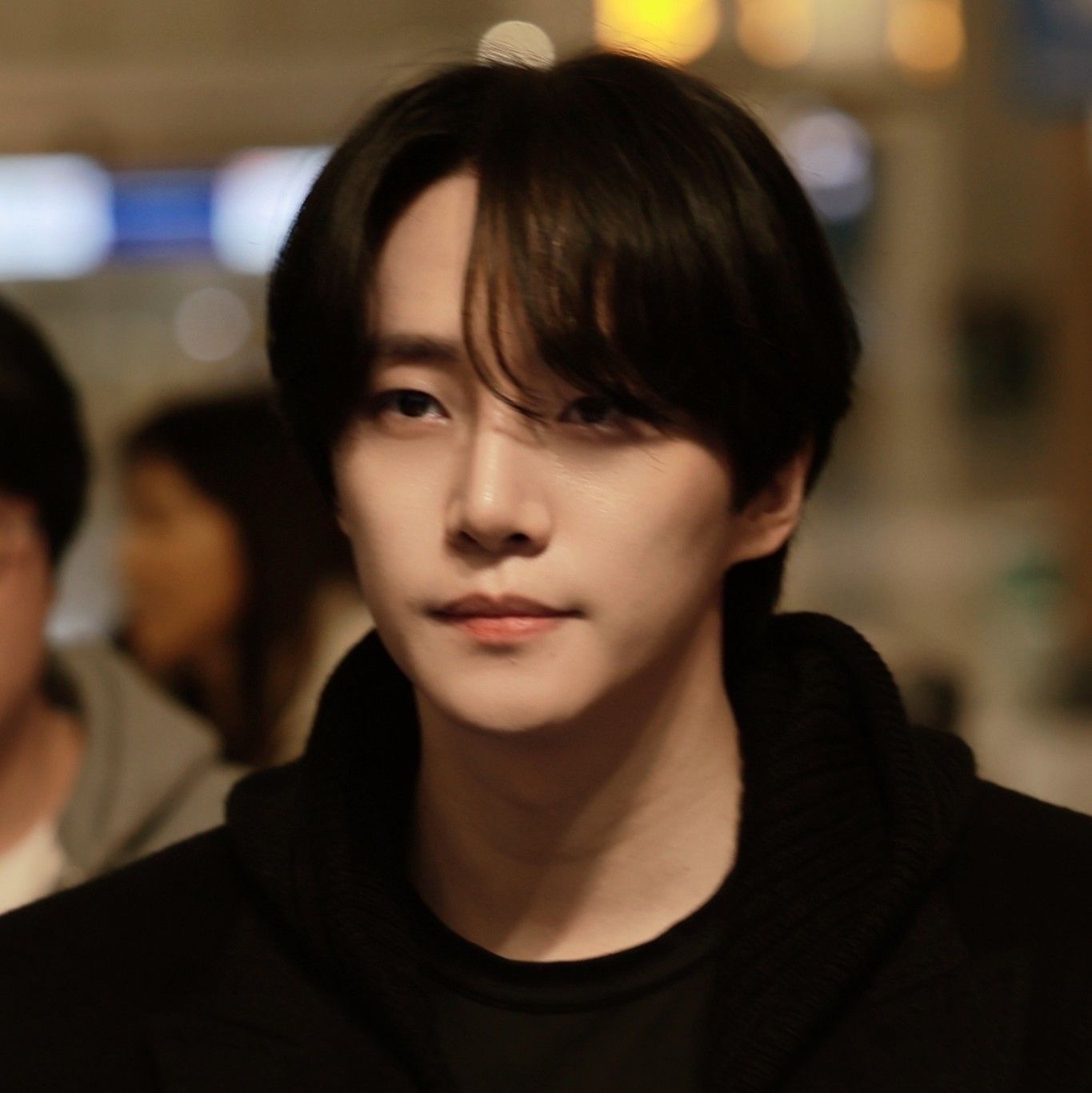 Behind-the-scenes cut of Lee Junho