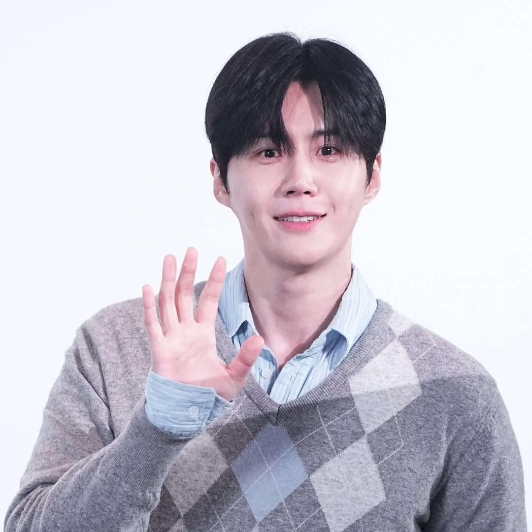 A moment captured by a fan of Kim Seonho