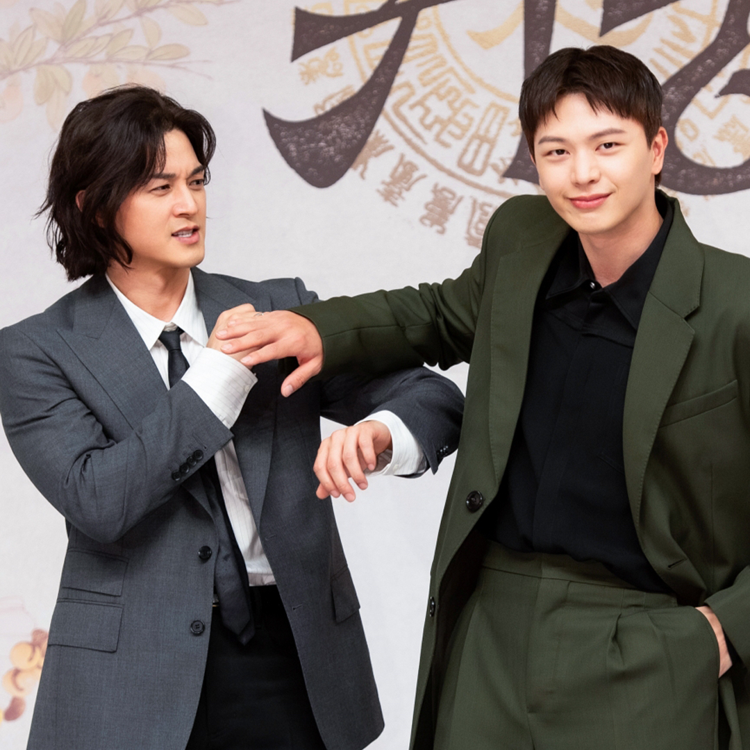 A moment captured by a fan of Yook Sungjae