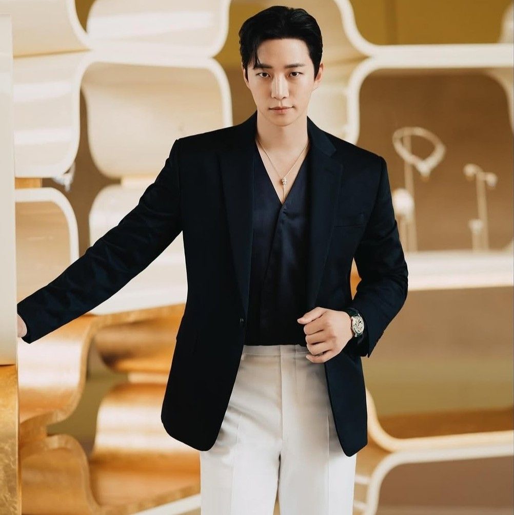 Latest photo of Lee Junho