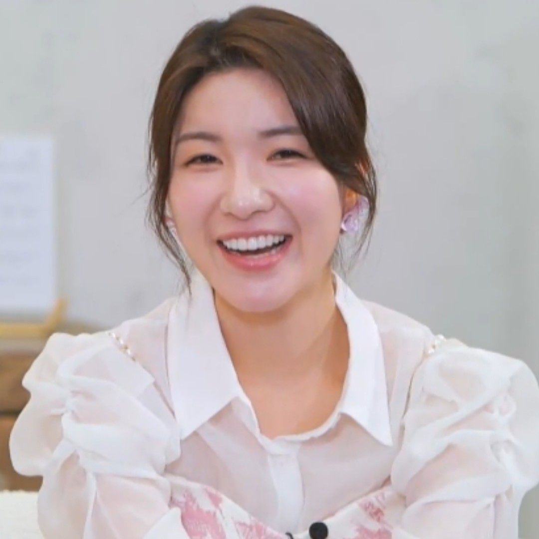 Latest photo of Ryu Wonjung