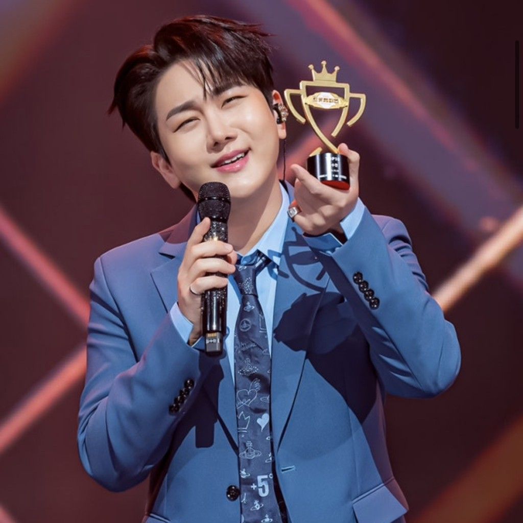 粉丝拍下的金秀瓒瞬间