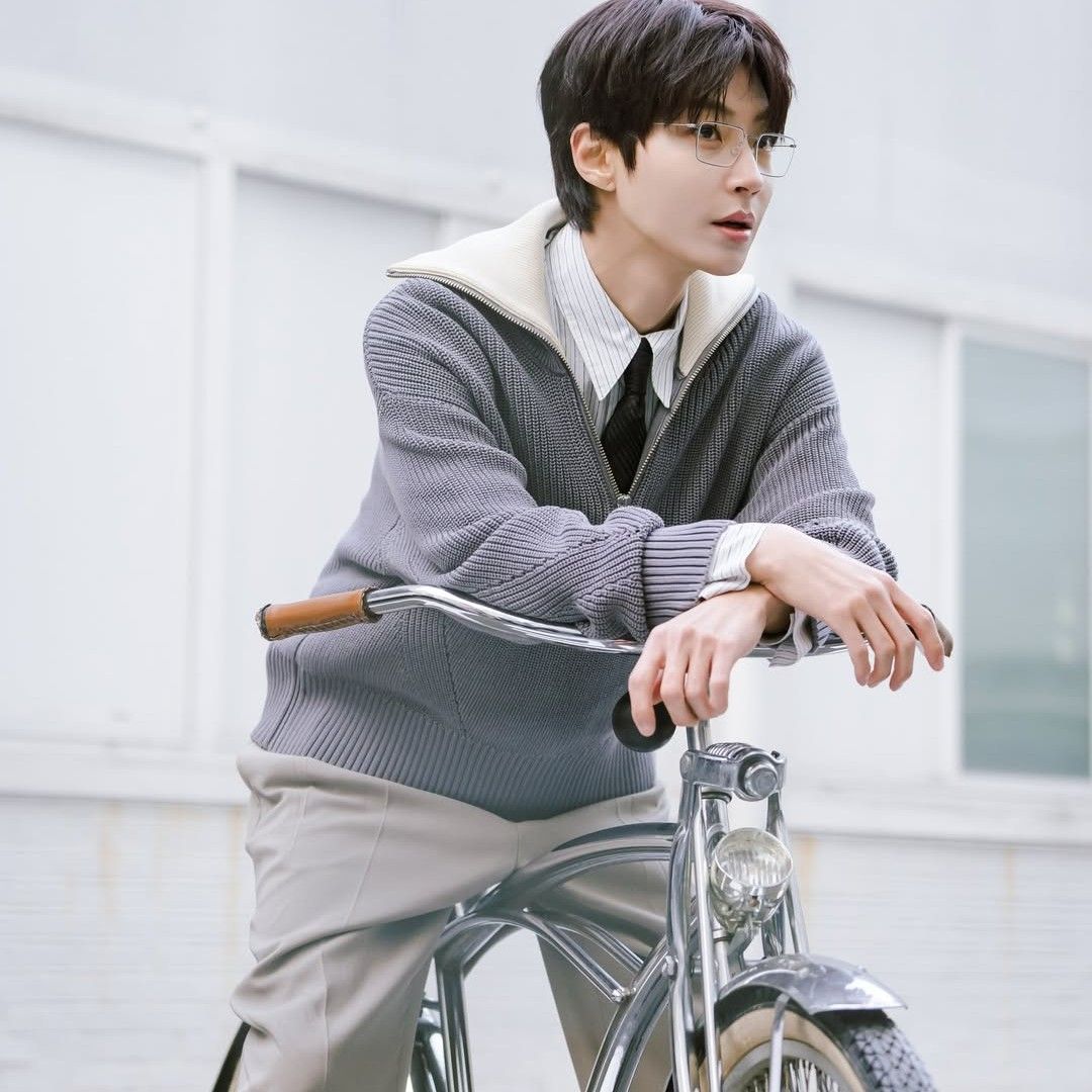 A moment captured by a fan of Hwang Inyoup