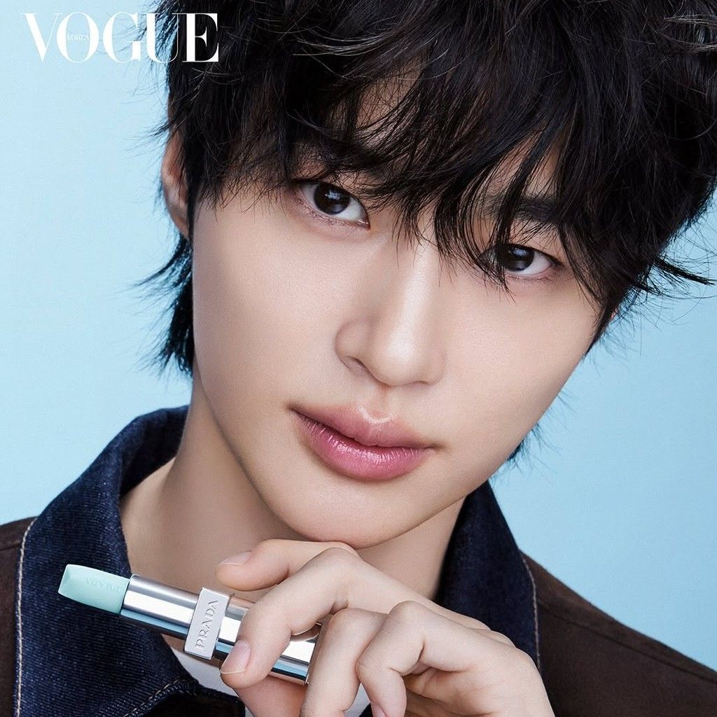 A moment captured by a fan of Byeon Wooseok