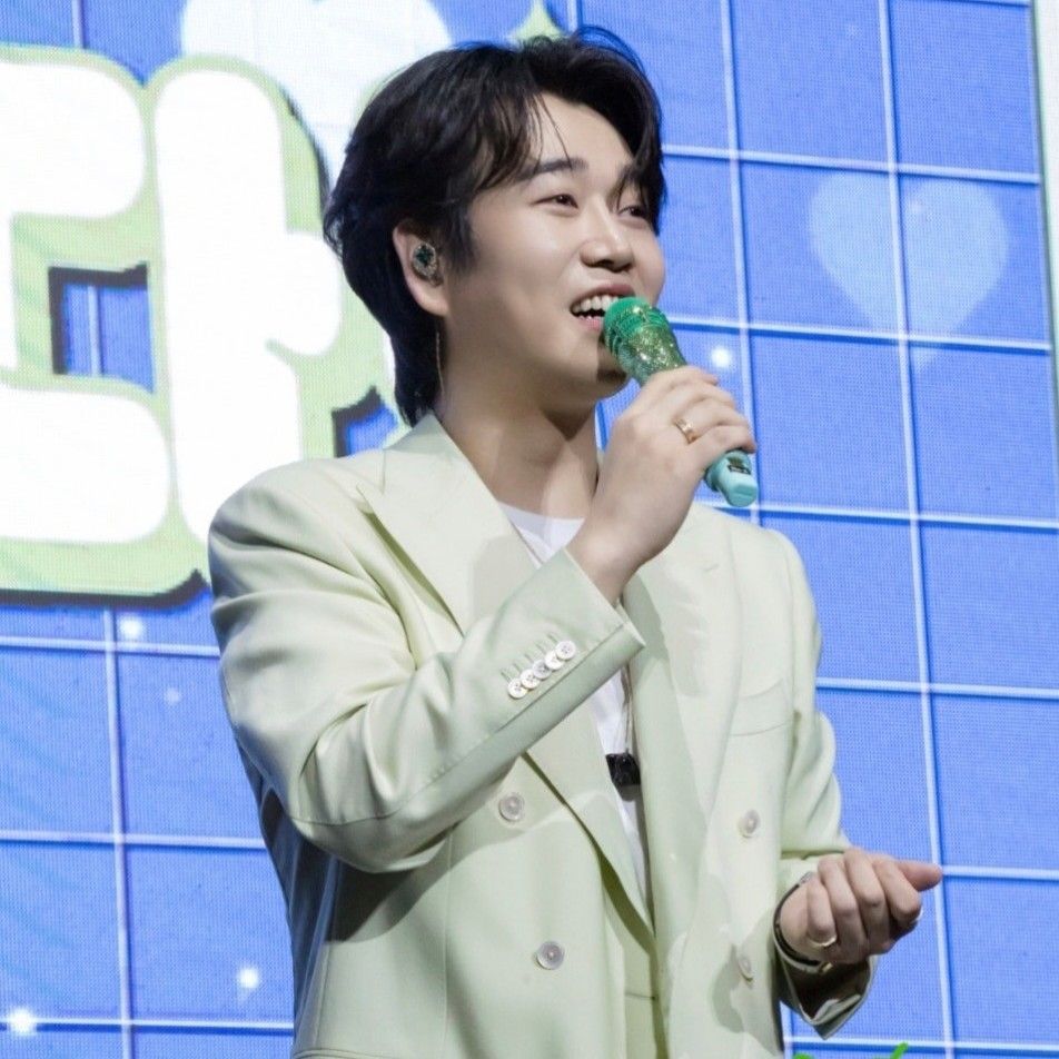 Latest photo of Hwang Youngwoong
