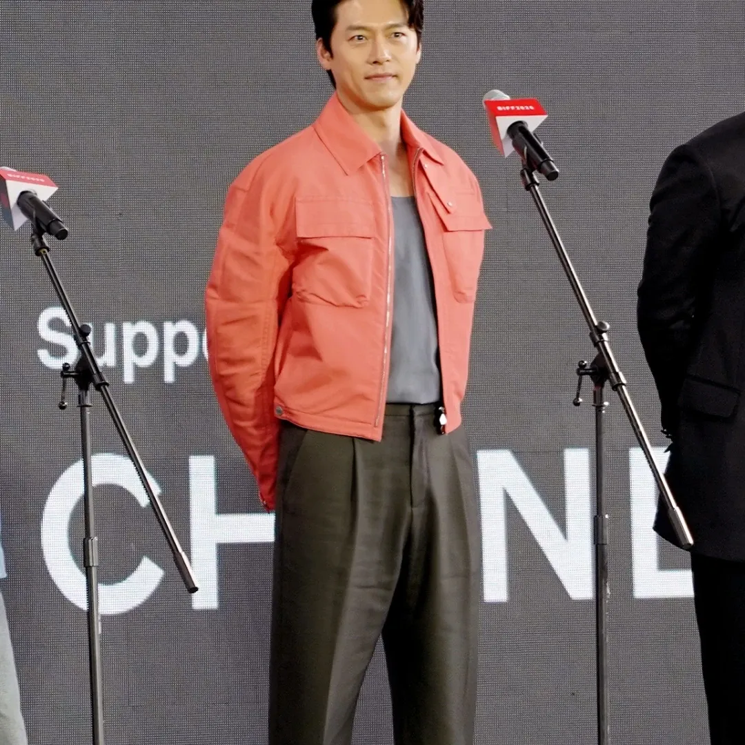 Cuplikan di balik layar dari Hyun Bin