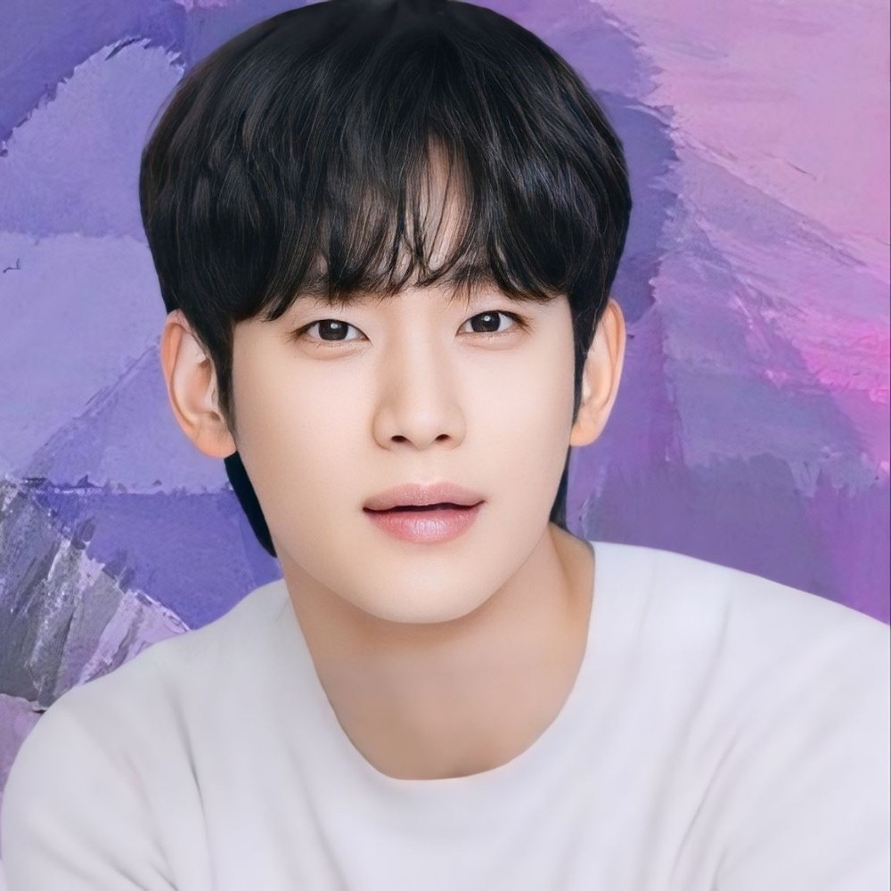 金秀賢的近期活動照