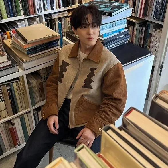 A moment captured by a fan of Suho