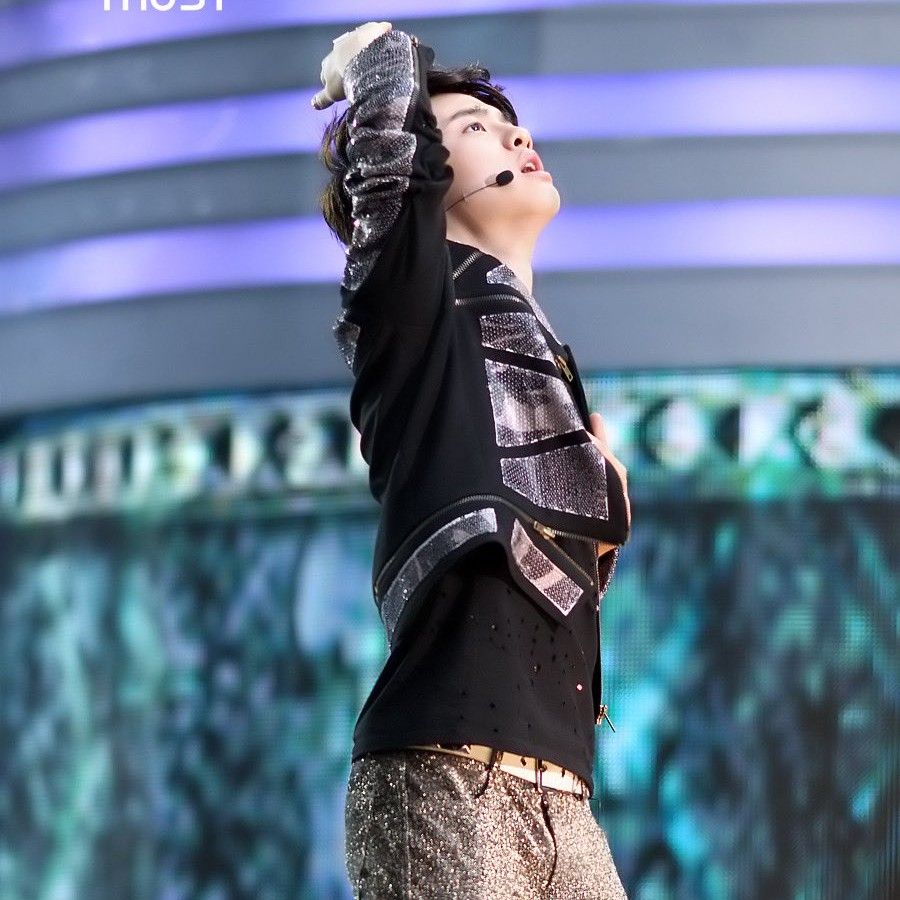 都暻秀 (D.O.)的近期活动照