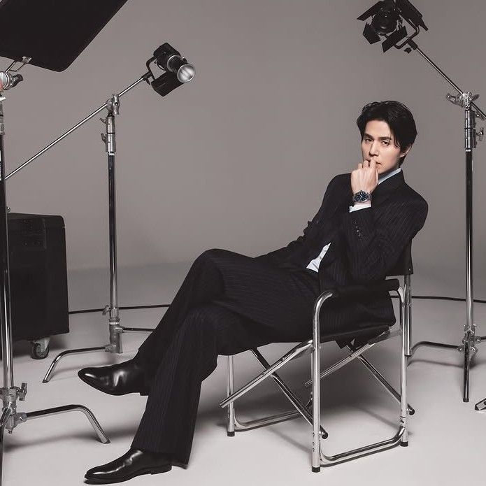 Behind-the-scenes cut of Lee Dongwook