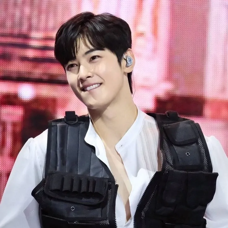 粉丝拍下的车银优瞬间