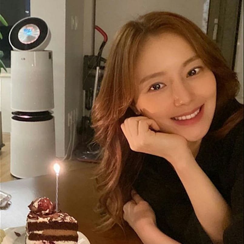 Recent activity shot of Moon Chaewon