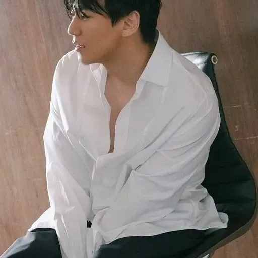 Recent activity shot of Kim Namgil