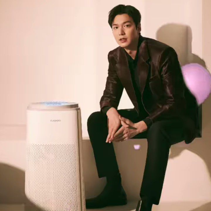 Recent activity shot of Lee Minho