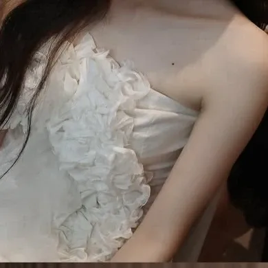 Recent activity shot of Bona
