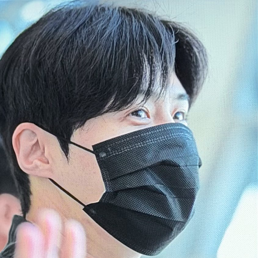 Foto kegiatan terbaru dari Kim Seonho