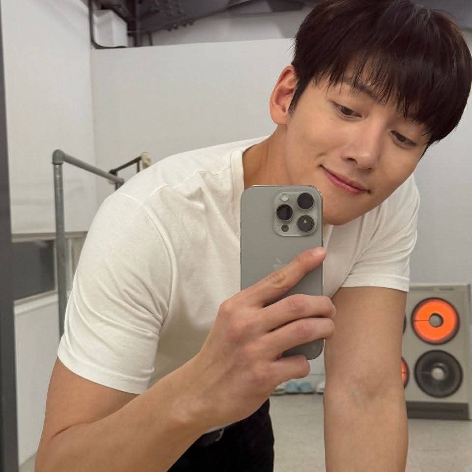 池昌旭的最新照片