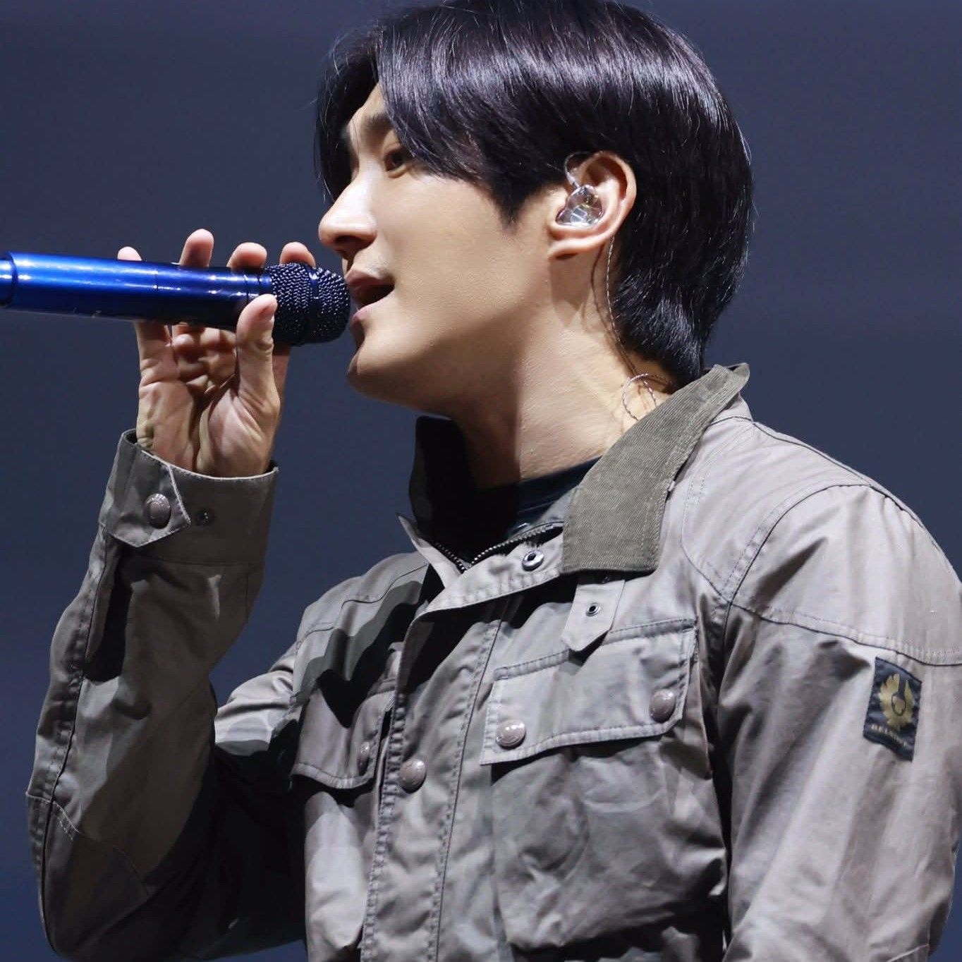 A moment captured by a fan of Choi Siwon