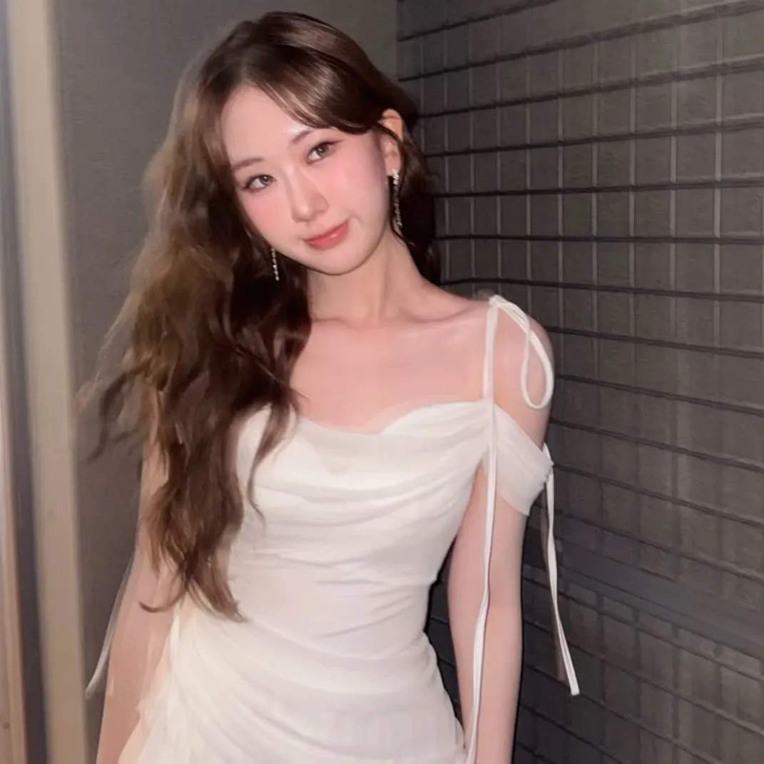 Behind-the-scenes cut of Jeon Yujin