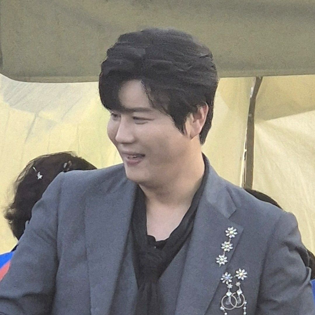 Behind-the-scenes cut of Jin Haesung