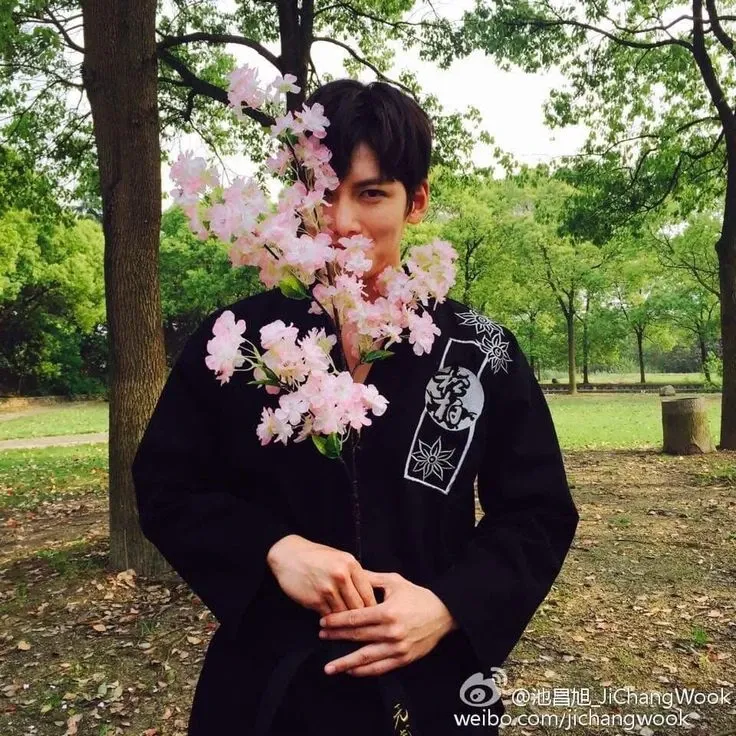 A moment captured by a fan of Ji Changwook