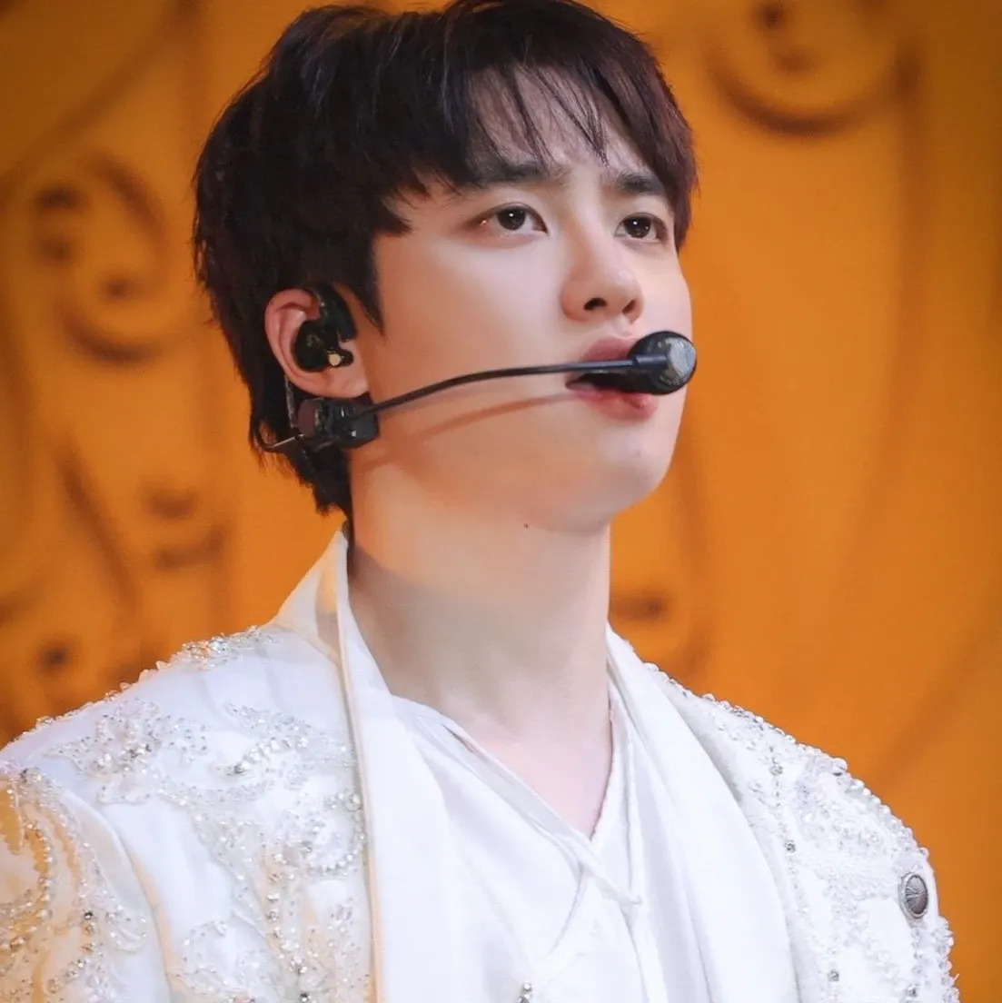 Foto kegiatan terbaru dari Doh Kyungsoo (D.O.)