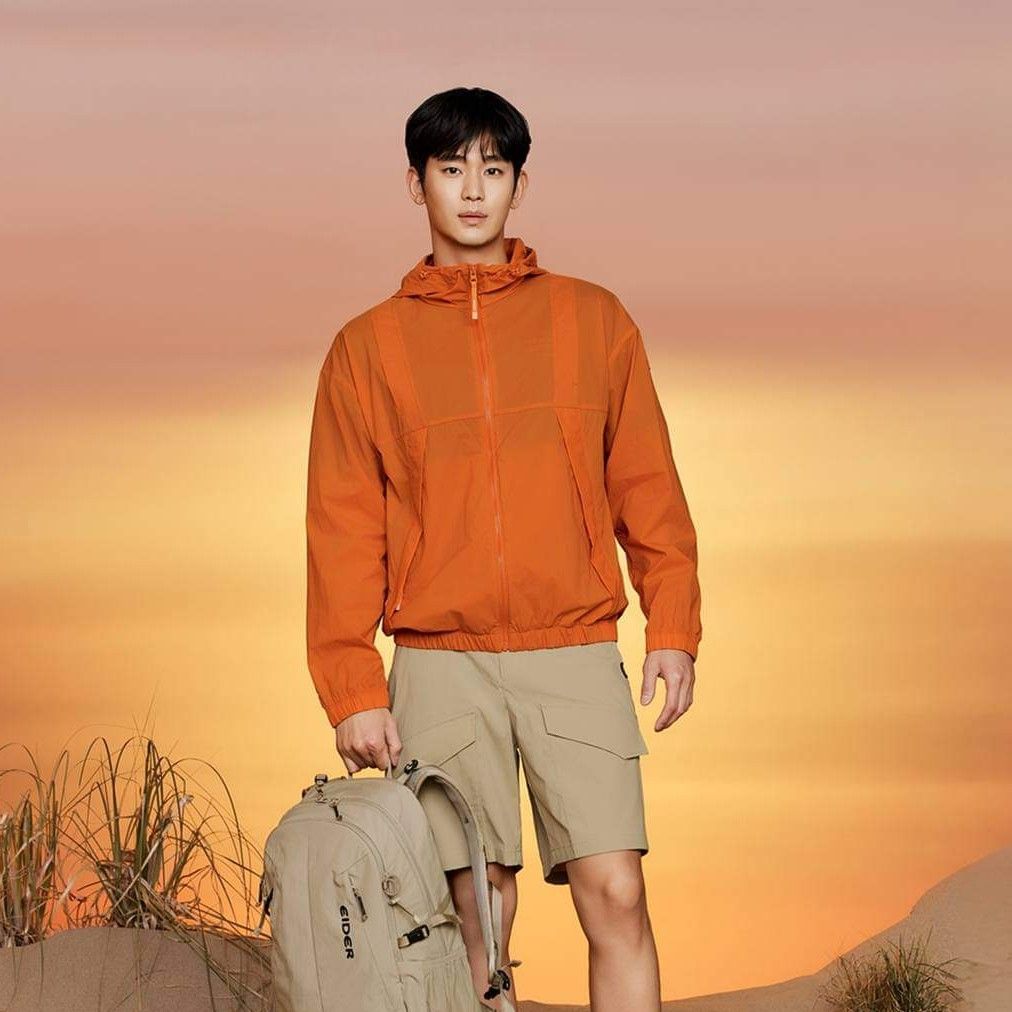 A moment captured by a fan of Kim Soohyun