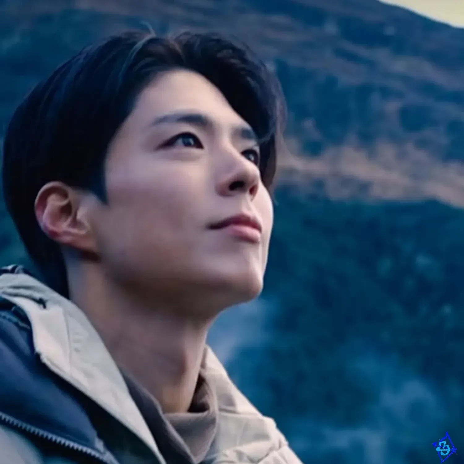 A moment captured by a fan of Park Bogum