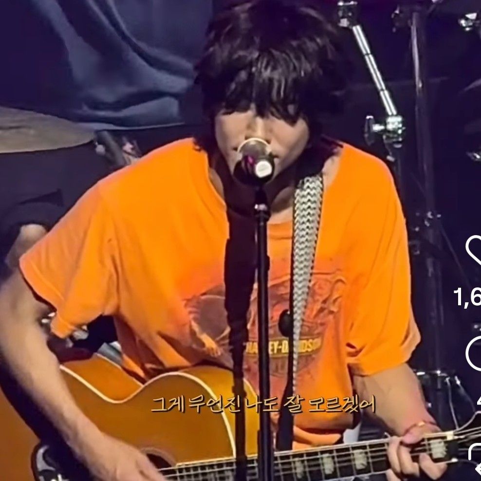 粉絲拍下的李承允瞬間