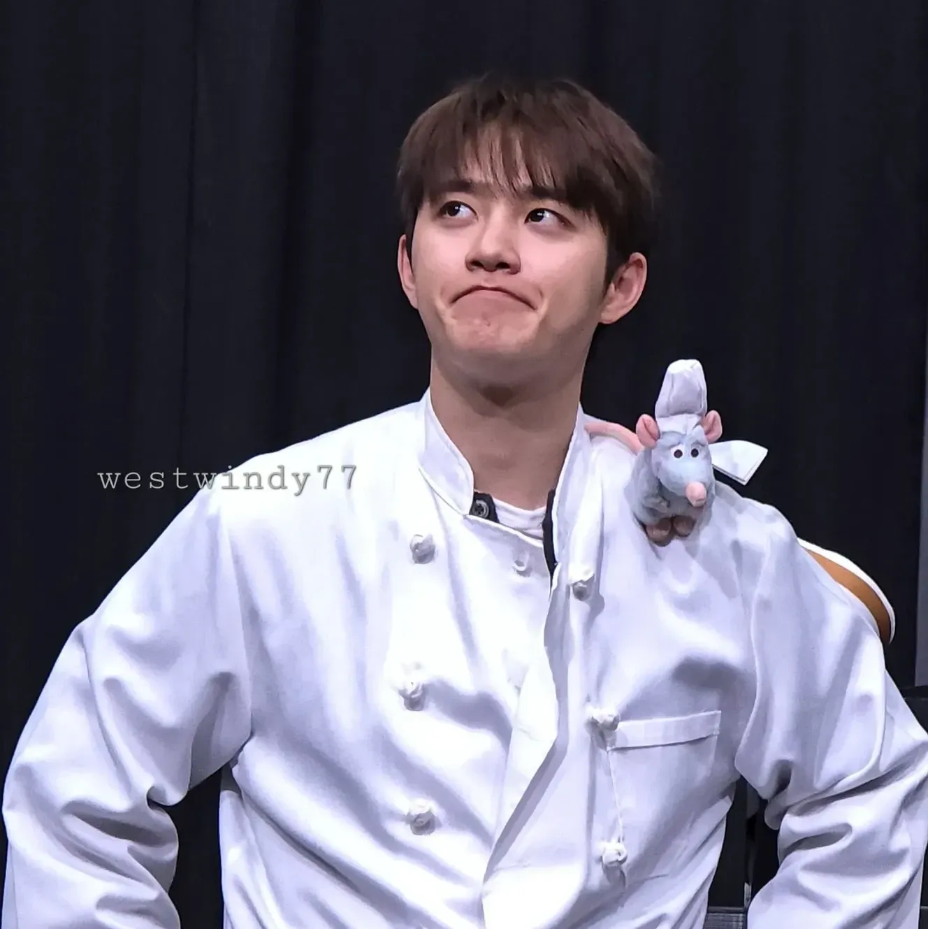 Foto kegiatan terbaru dari Doh Kyungsoo (D.O.)
