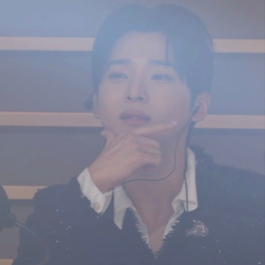 粉絲拍下的Seong Ri瞬間