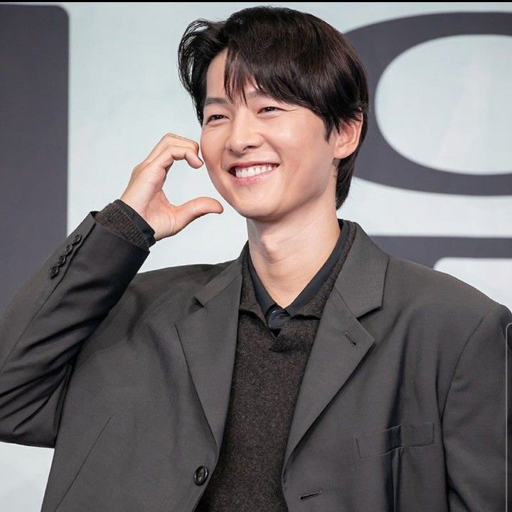 Latest photo of Song Joongki