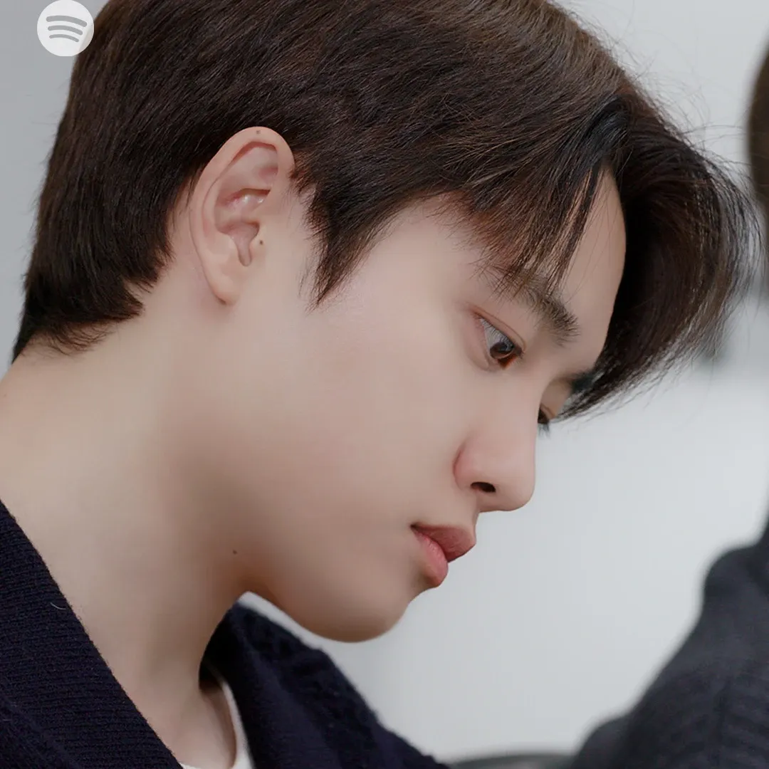 도경수 (디오)의 비하인드 컷