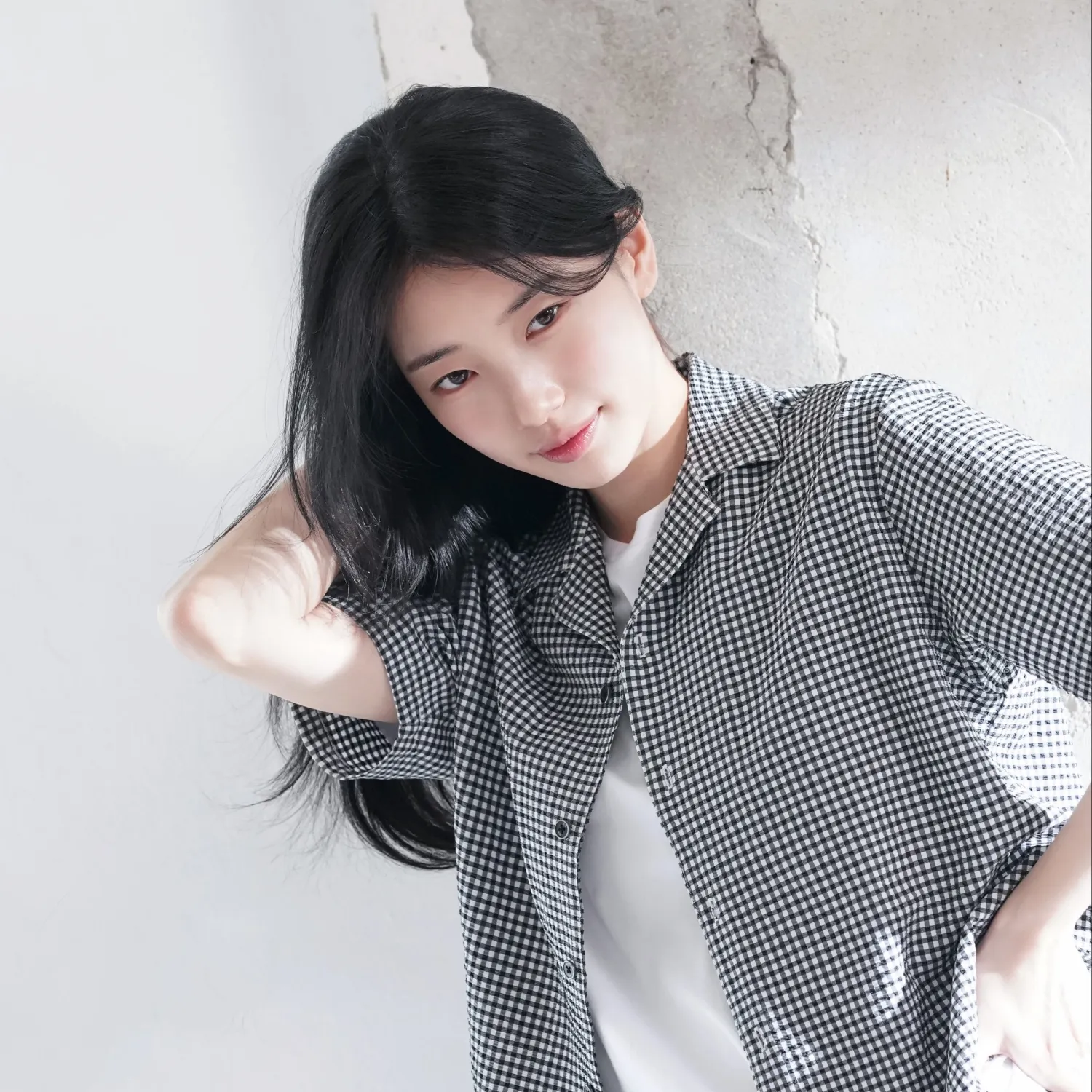 Behind-the-scenes cut of Bae Suzy
