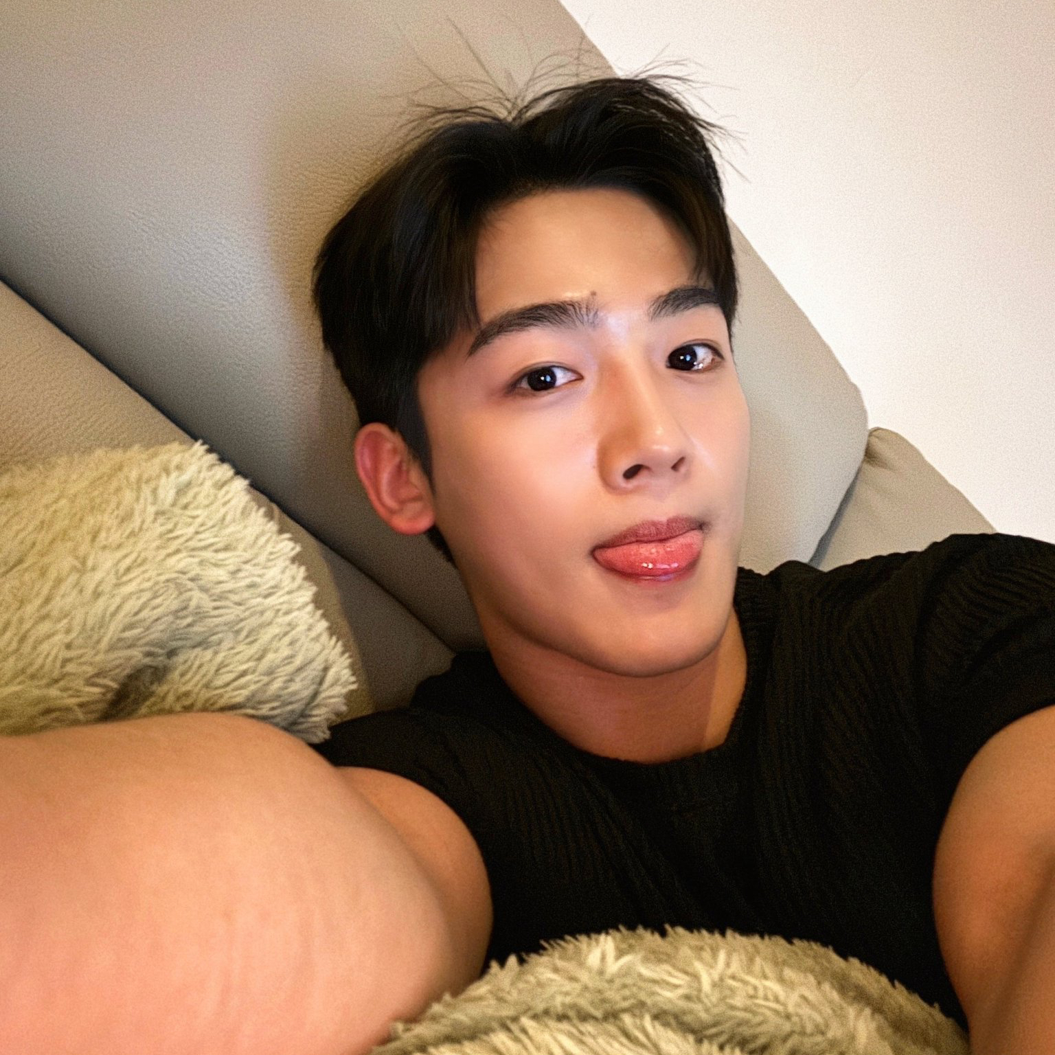 Latest photo of Kim Yohan