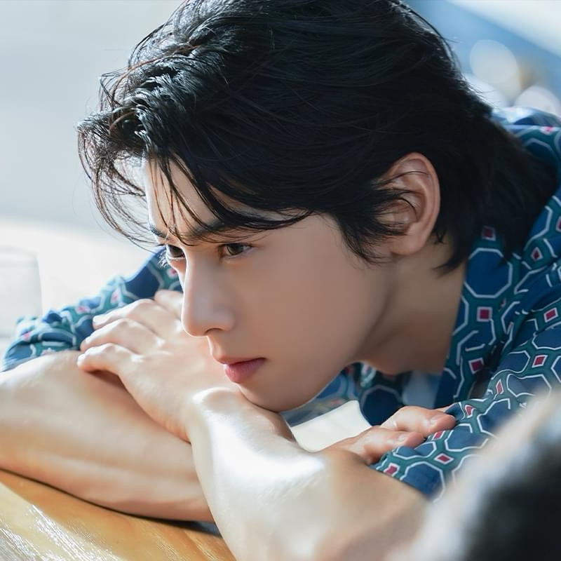 Recent activity shot of Cha Eunwoo