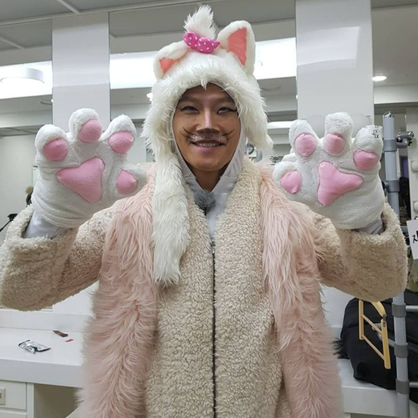 キム・ジョングクの最新写真