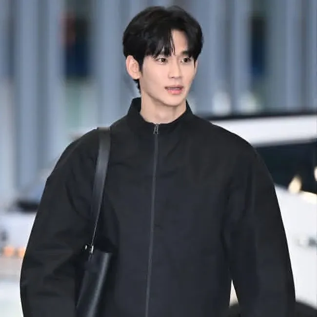 Latest photo of Kim Soohyun