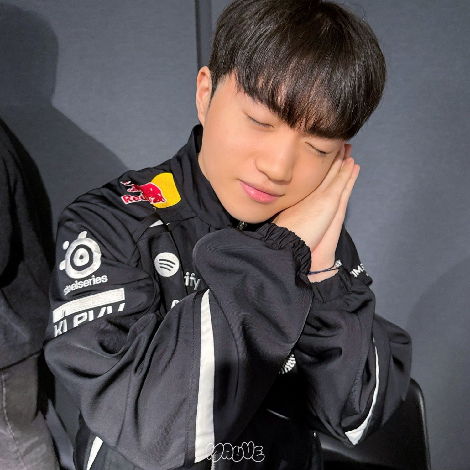 A moment captured by a fan of Keria