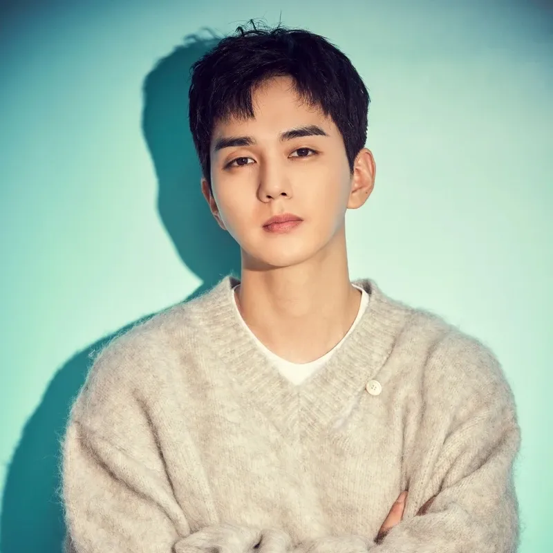 Recent activity shot of Yoo Seungho
