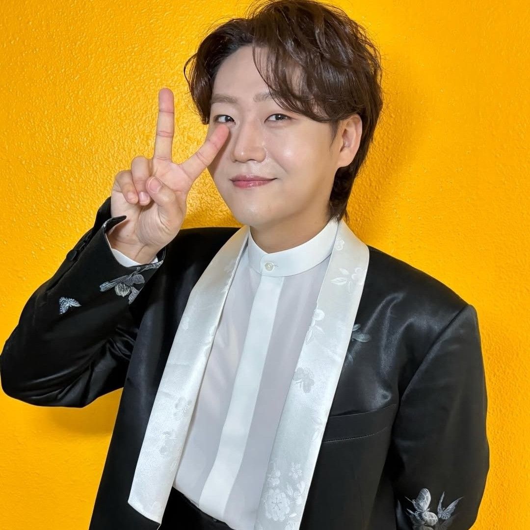 Behind-the-scenes cut of Min Soohyun