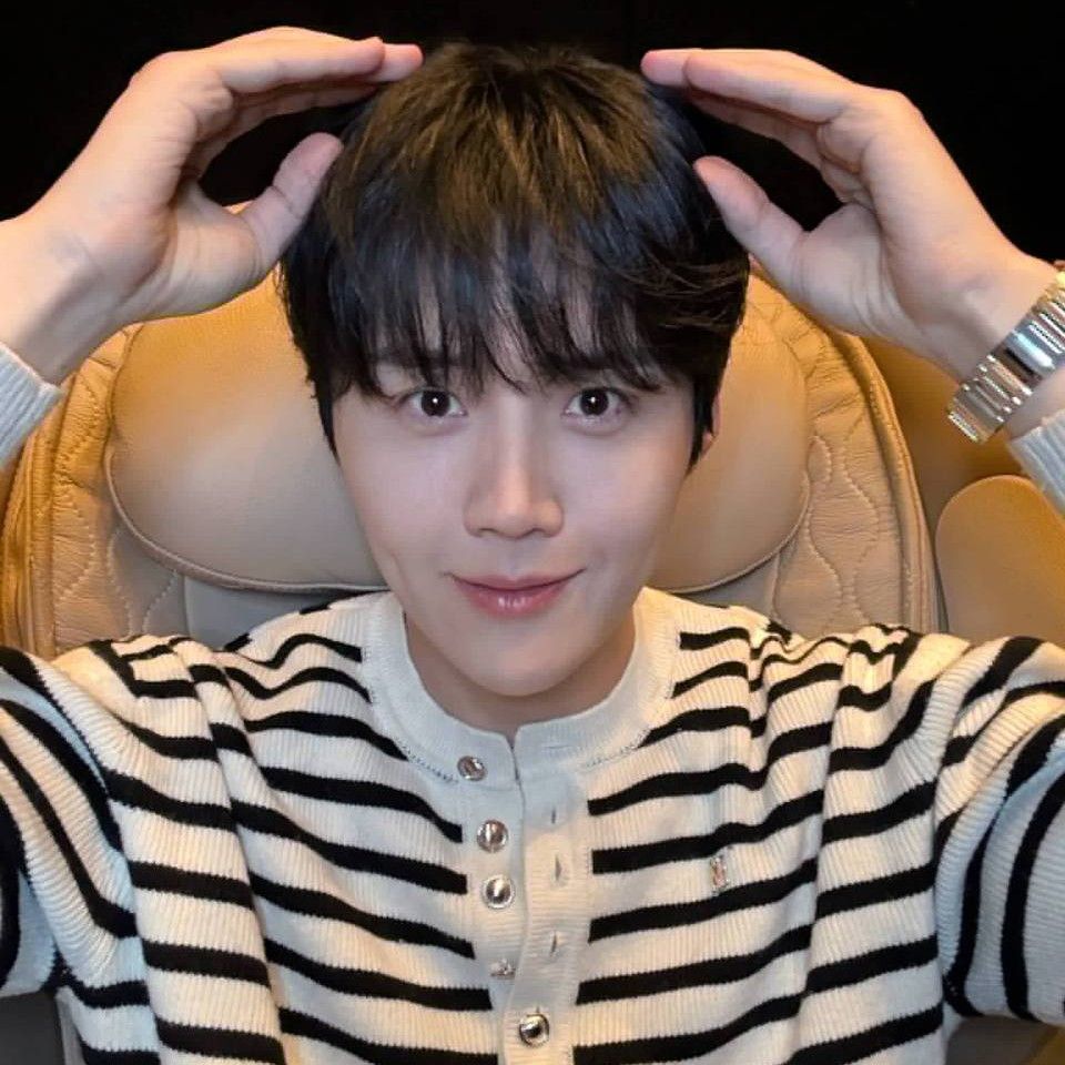 Behind-the-scenes cut of Kim Seonho