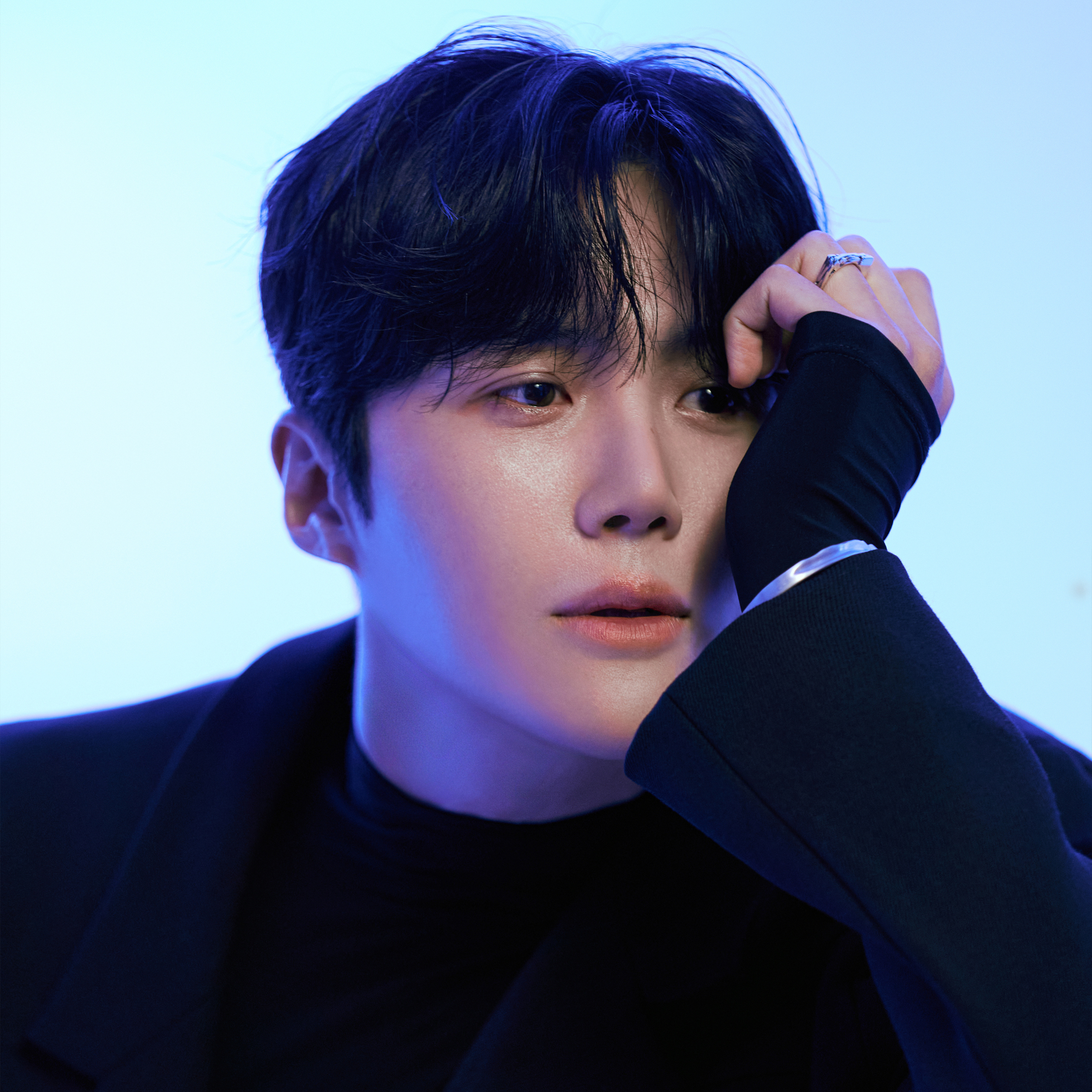 粉絲拍下的金宣虎瞬間