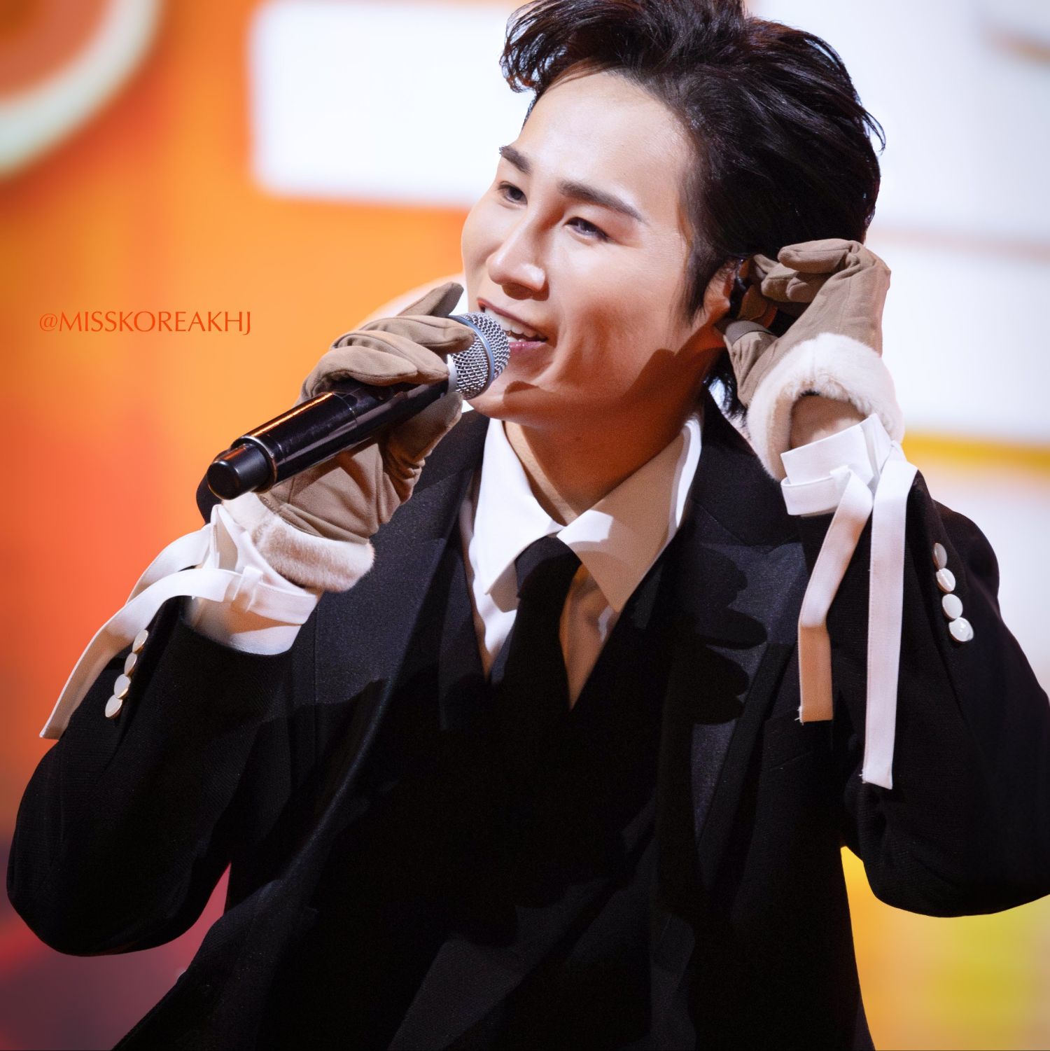 金熙栽的最新照片