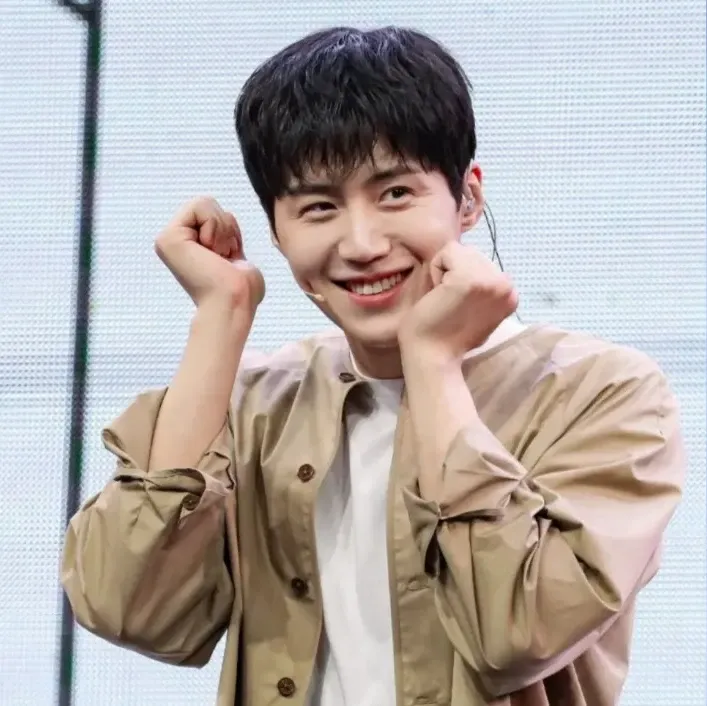 Cuplikan di balik layar dari Kim Seonho