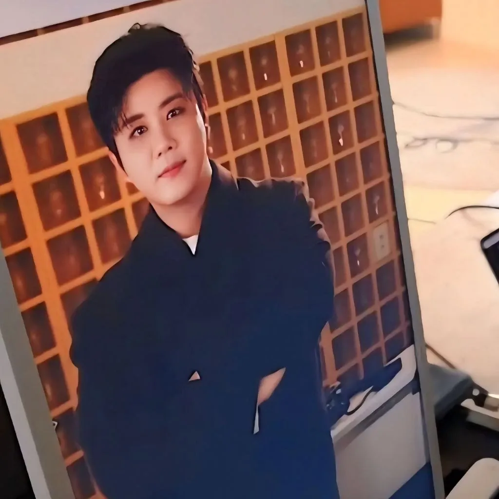 진해성의 비하인드 컷