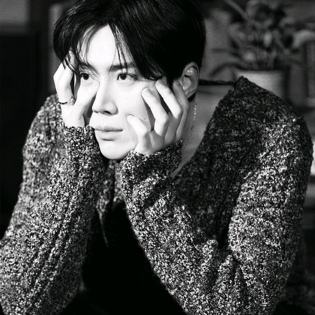 粉丝拍下的金宣虎瞬间