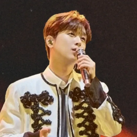 이찬원의 최신 사진