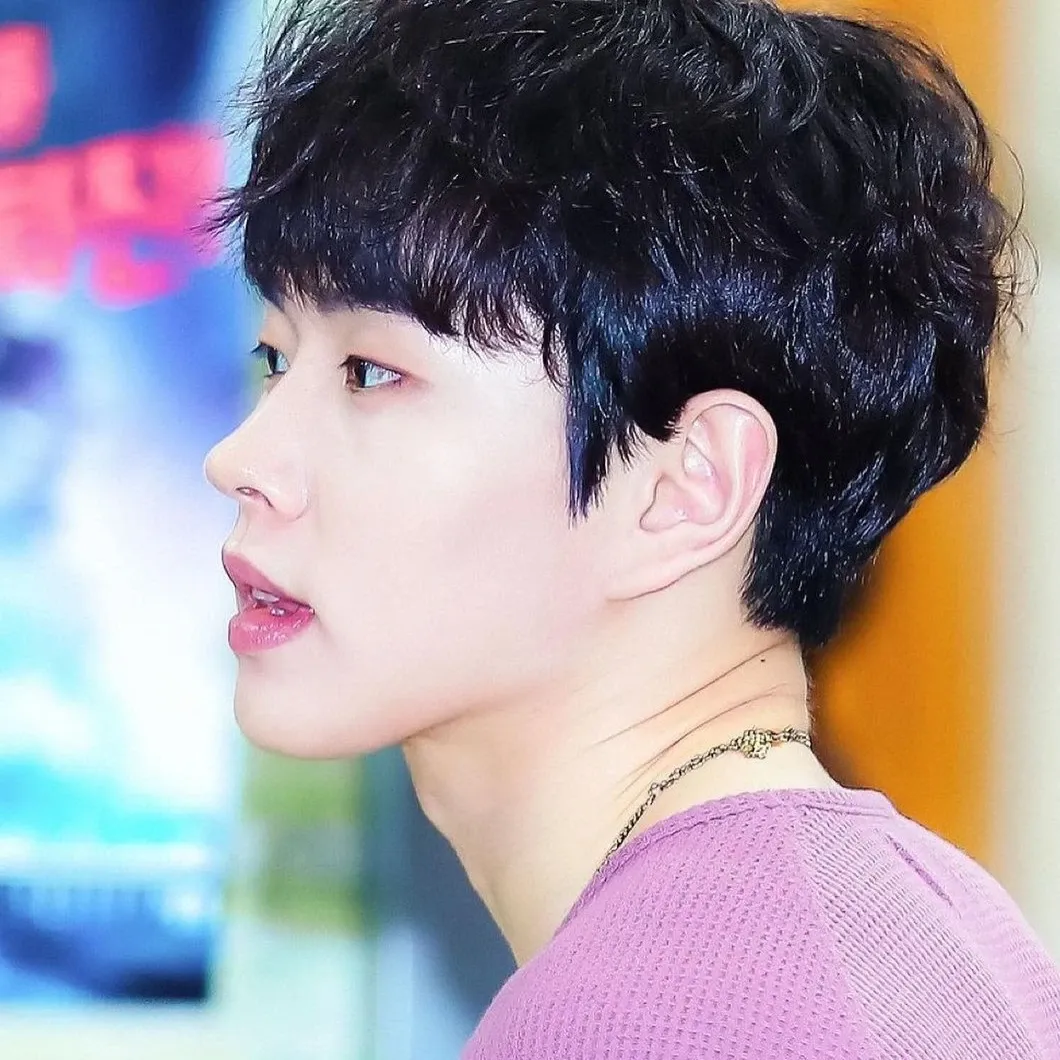 Behind-the-scenes cut of Lee Byeongchan