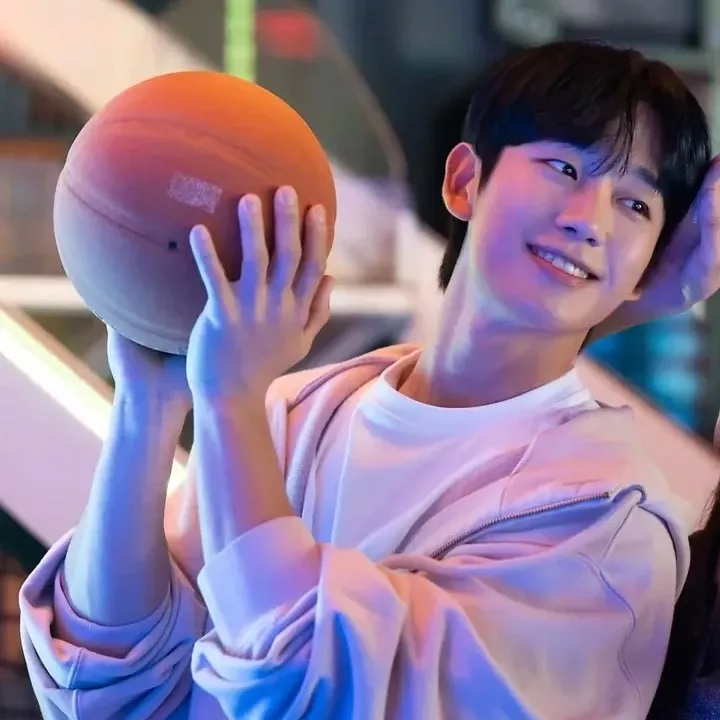 丁海寅的最新照片